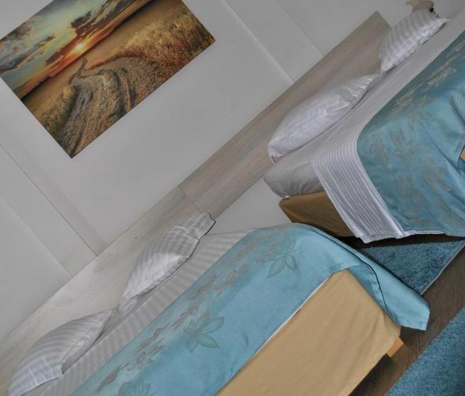 膳宿费 Delta Marina