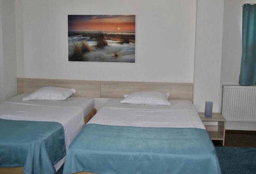 膳宿费 Delta Marina