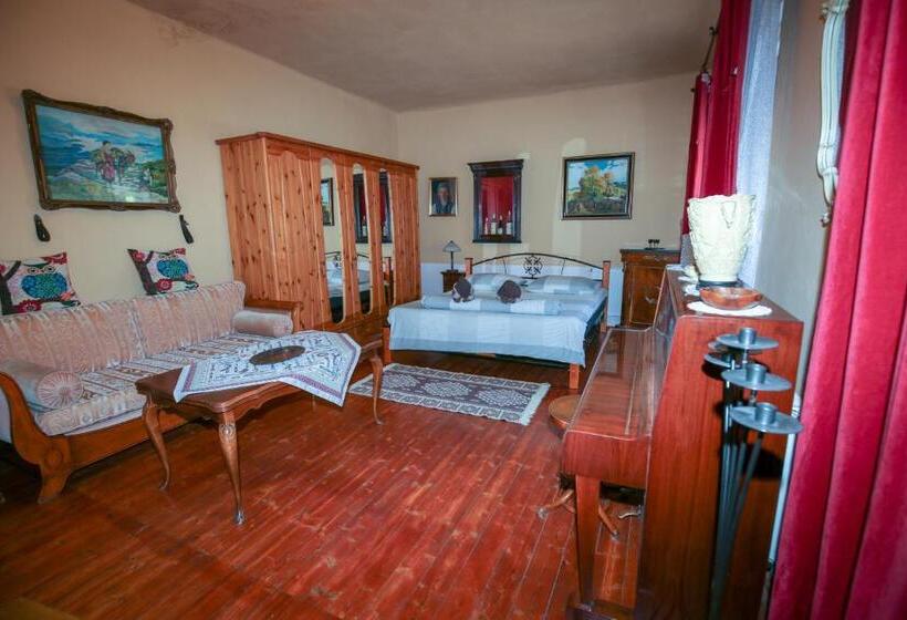 پانسیون Everlast