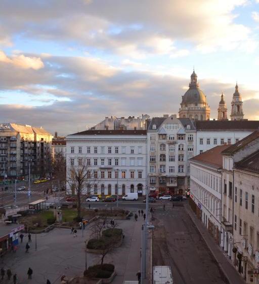 ペンション Feodorm Apartments