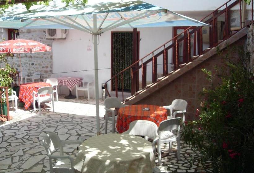 펜션 Guest House Rimski Most