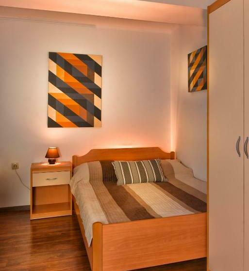 پانسیون Guesthouse Les