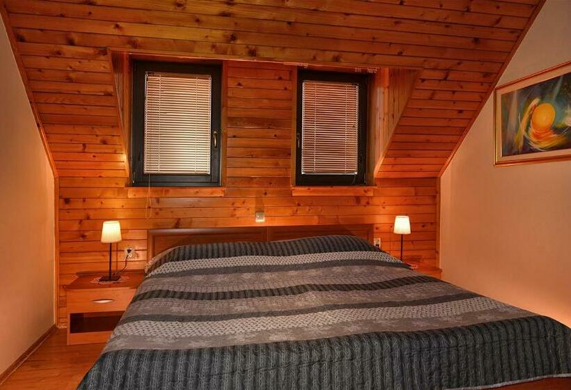 پانسیون Guesthouse Les