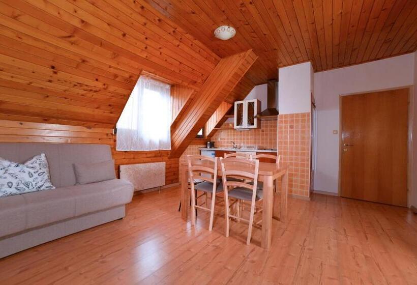 پانسیون Guesthouse Les