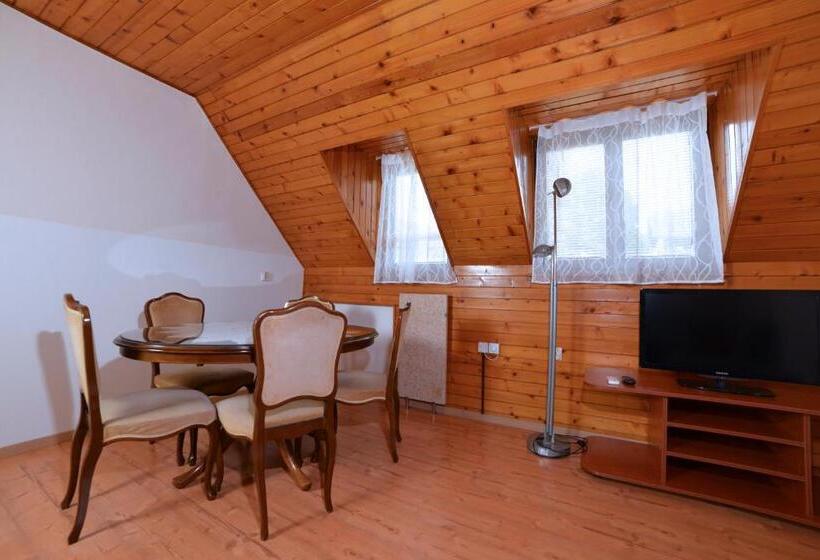 پانسیون Guesthouse Les