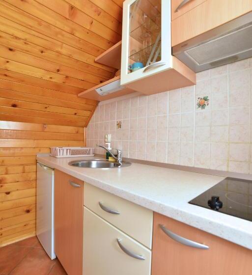 پانسیون Guesthouse Les