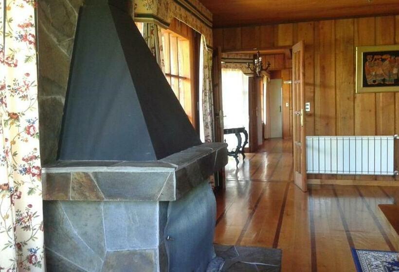 Pension Hostal Kutralwe