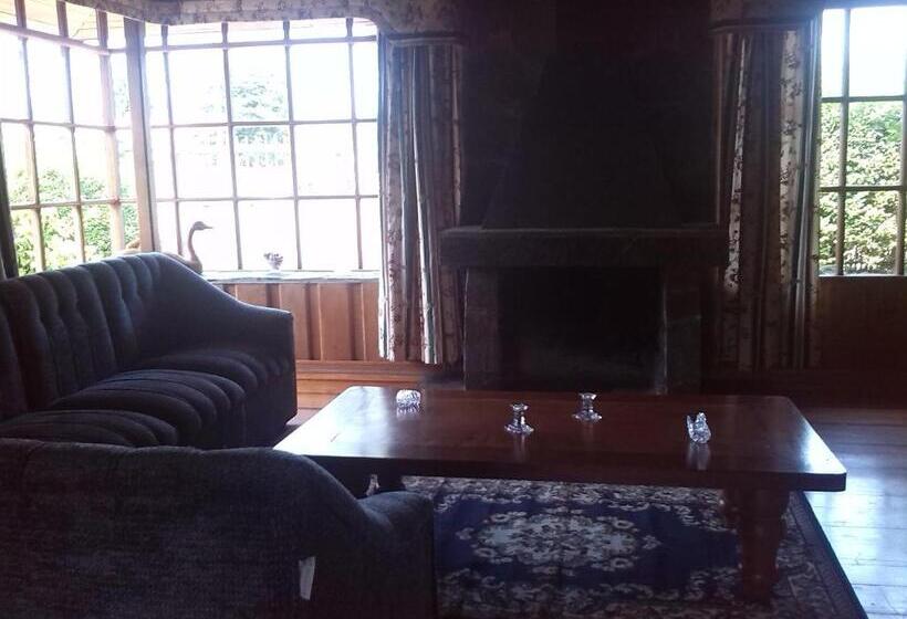 Pension Hostal Kutralwe