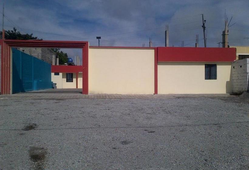 پانسیون Hostal La Joya