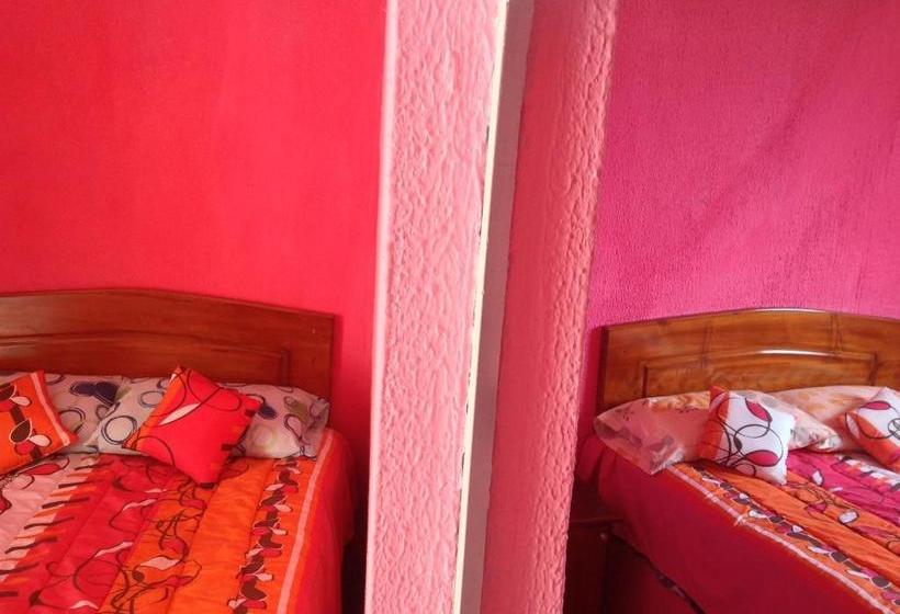 پانسیون Hostal La Joya