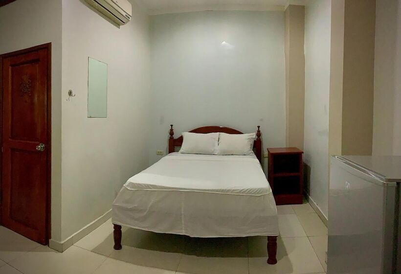 پانسیون Hostal Ventura Isabel