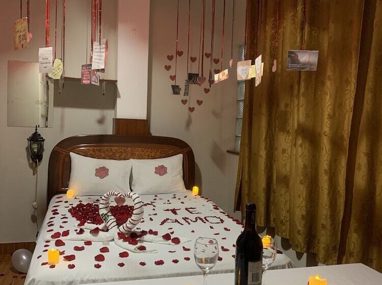 پانسیون Hostal Ventura Isabel