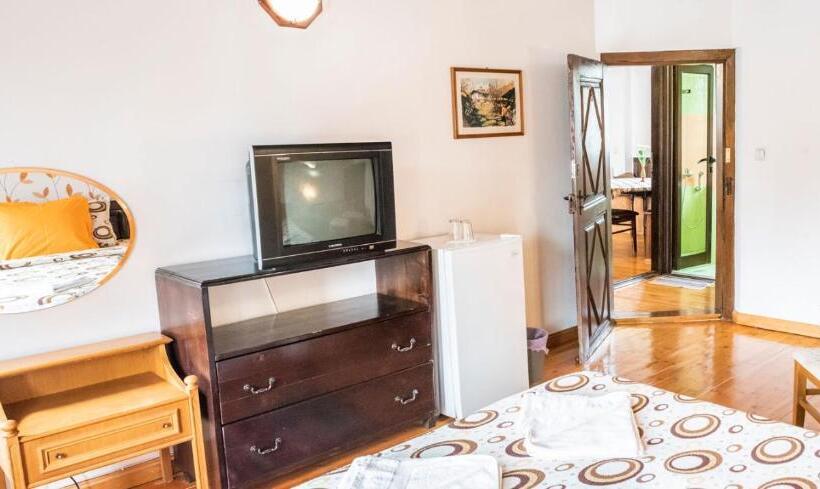 بنسيون Kazasovata Guest House