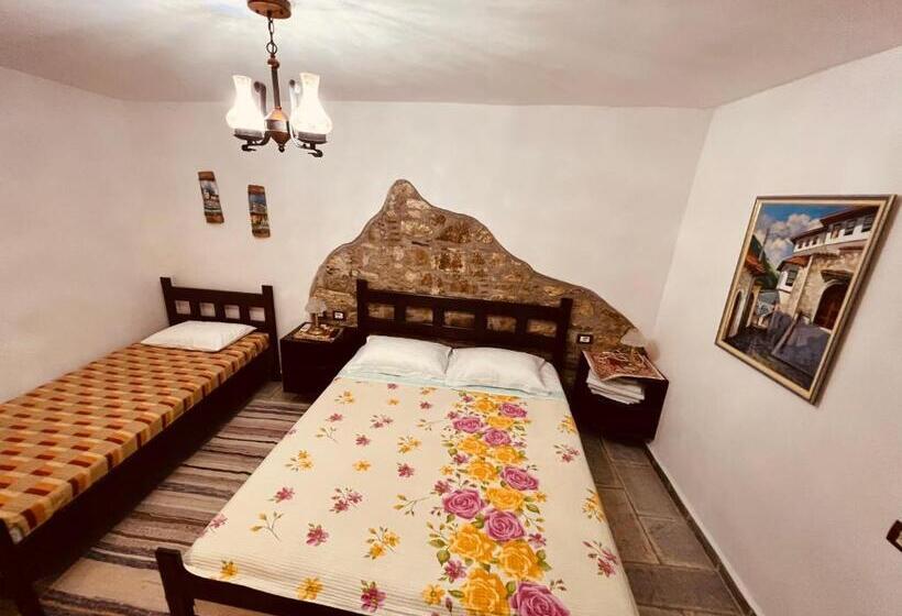 פנסיון Kris Guesthouse