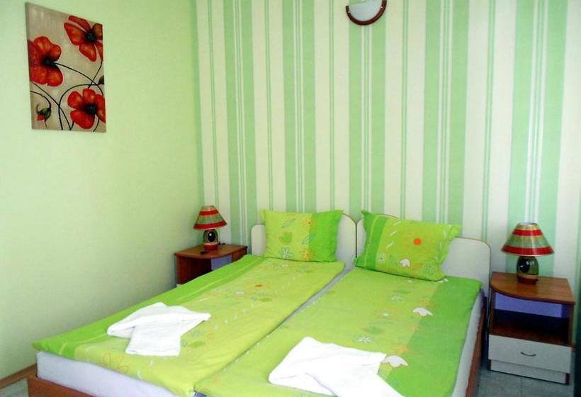 ペンション Laguna