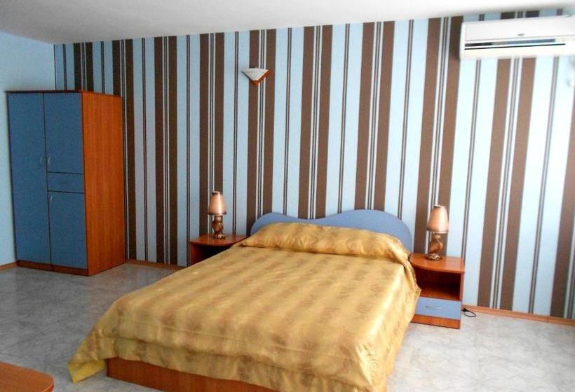 ペンション Laguna