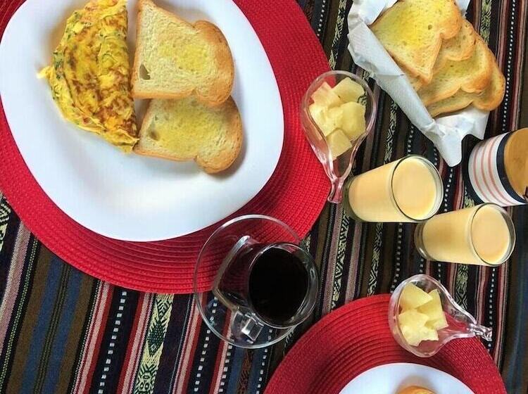 بنسيون Mi Caleta Inn