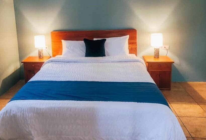 پانسیون Mi Caleta Inn