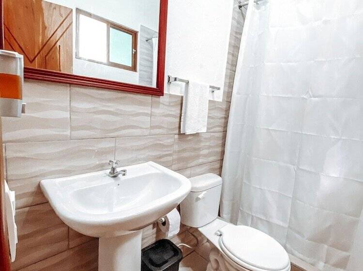 بنسيون Mi Caleta Inn