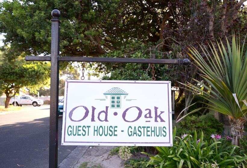פנסיון Old Oak Guest House