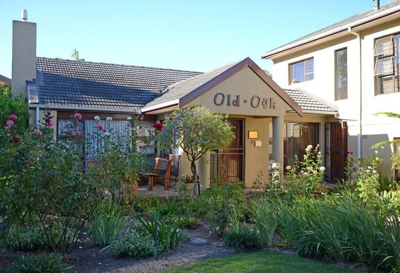 פנסיון Old Oak Guest House