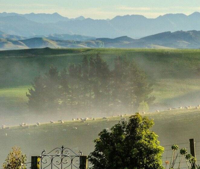 פנסיון Ribbonwood Country House