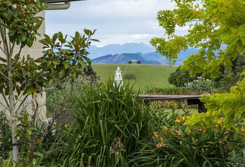 פנסיון Ribbonwood Country House