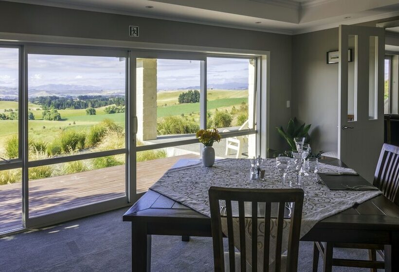 פנסיון Ribbonwood Country House