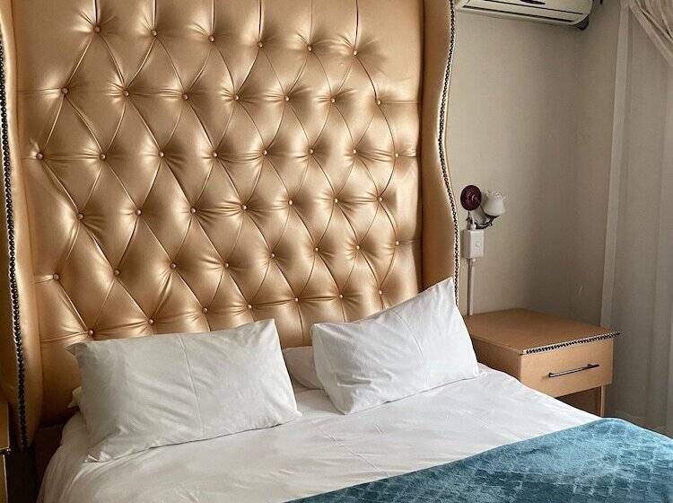 פנסיון Sidze Guest House