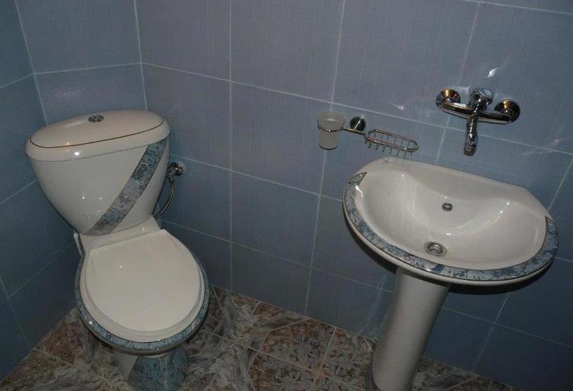 פנסיון Staroto Shkolo House   Rooms For Guests