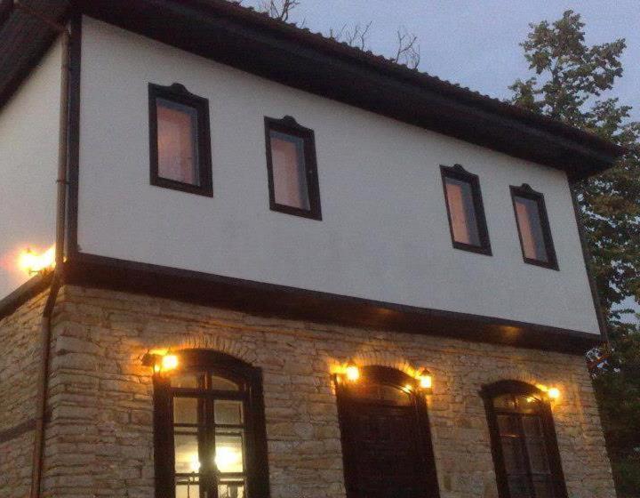 פנסיון Staroto Shkolo House   Rooms For Guests