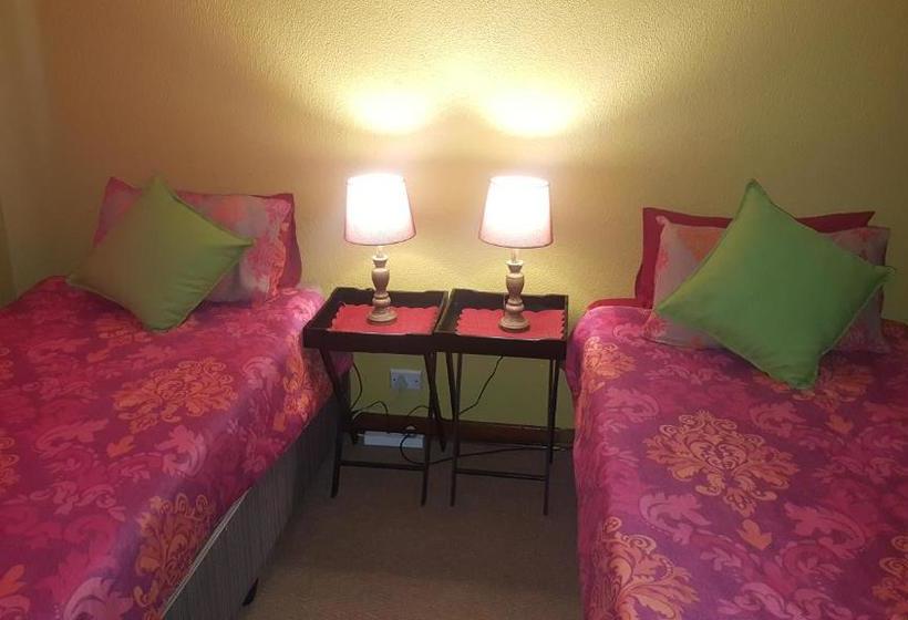 ペンション The Loft Lynette S