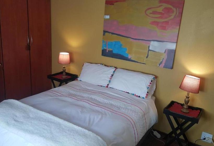 ペンション The Loft Lynette S