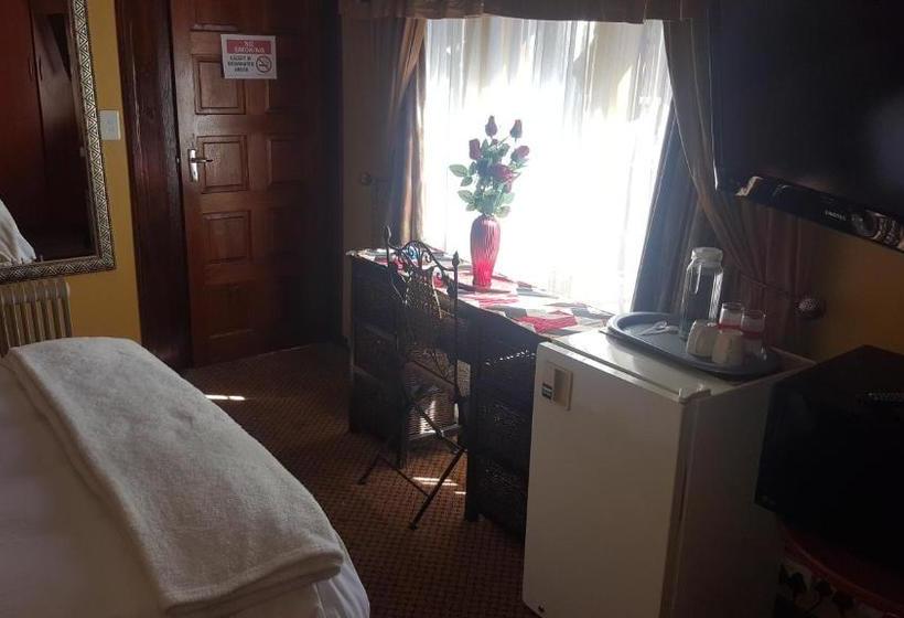 ペンション The Loft Lynette S