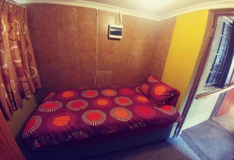 ペンション The Loft Lynette S