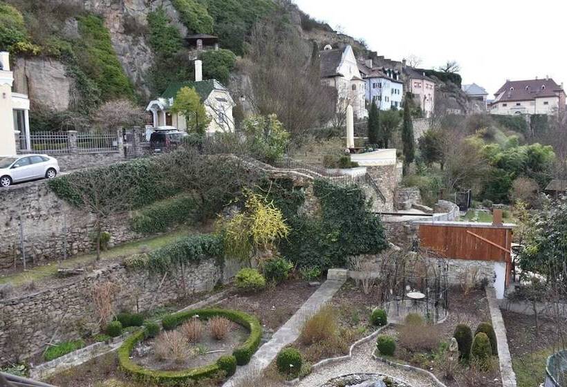 بنسيون Winzerhof   Gästehaus Stöger