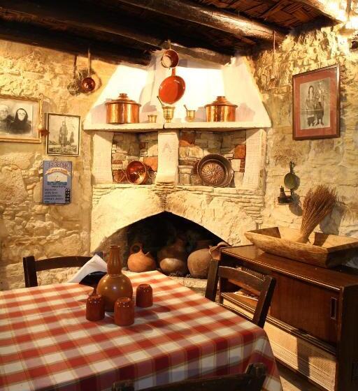 הוסטל Agrovino Lofou