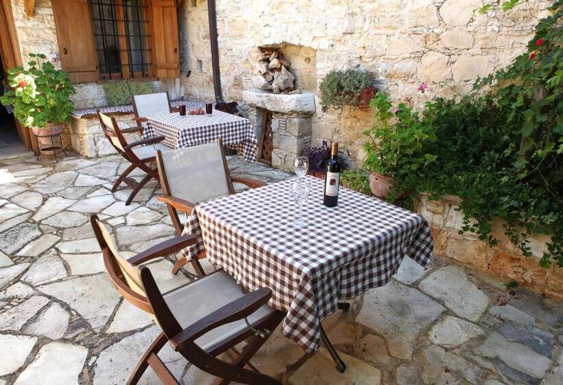 הוסטל Agrovino Lofou