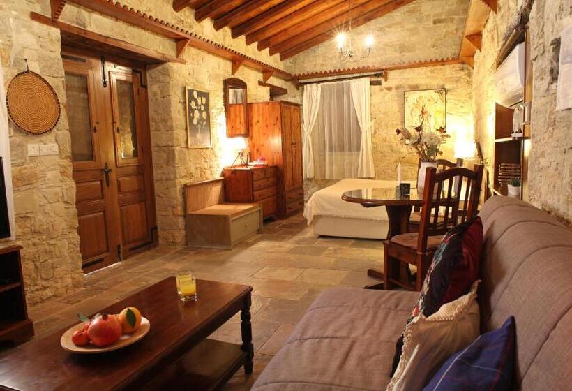 הוסטל Agrovino Lofou