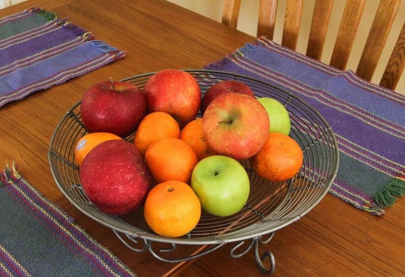 Общежитие Fairhaven Guesthouse