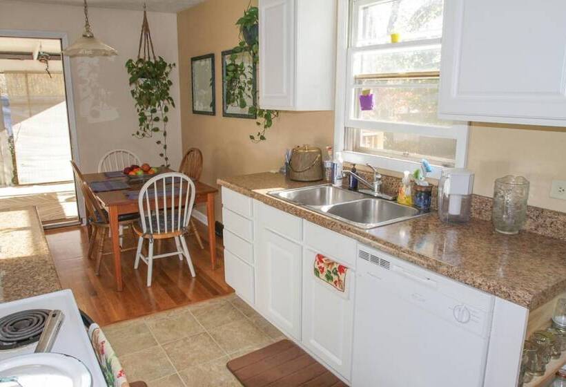 Общежитие Fairhaven Guesthouse