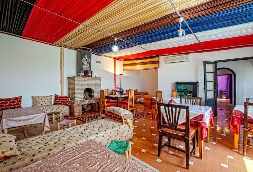 ユースホステル Jad Auberge