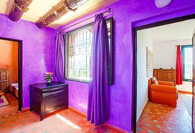 هاستل Jad Auberge