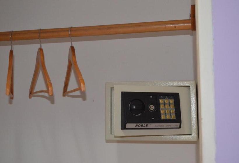 فندق صغير La Posada De Los Fresnos