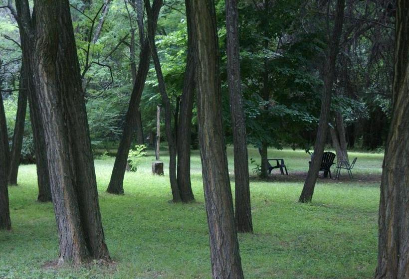 هاستل Manantial Hostería & Cabañas