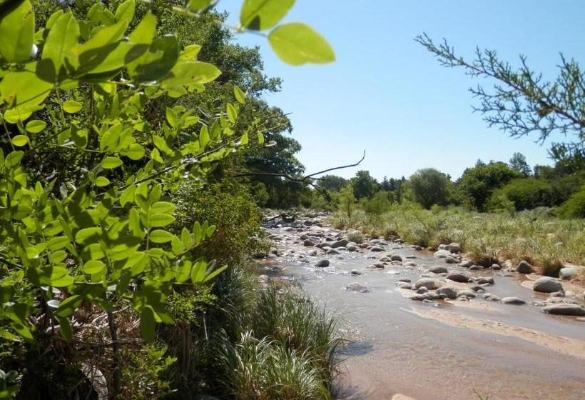 هاستل Manantial Hostería & Cabañas