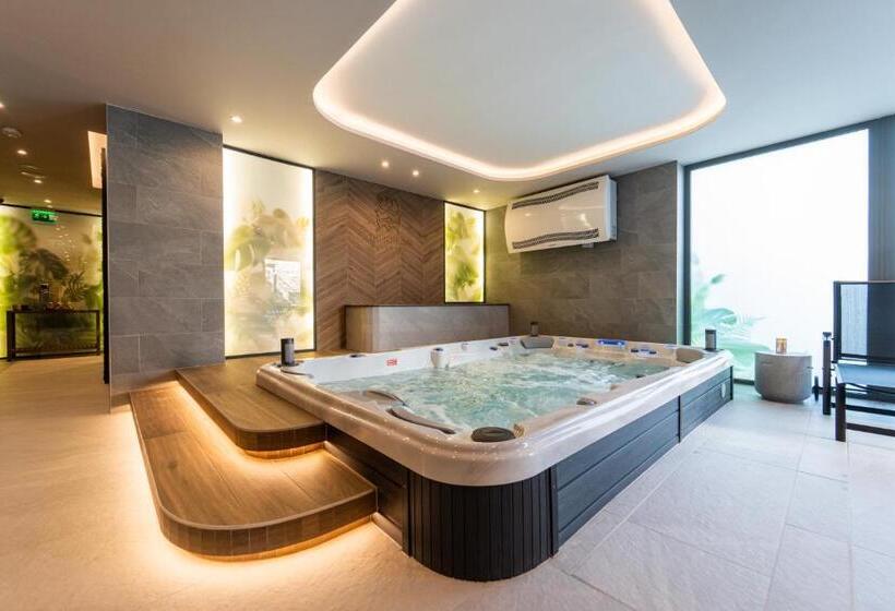 旅馆 Rókusfalvy Borhotel és Fogadó