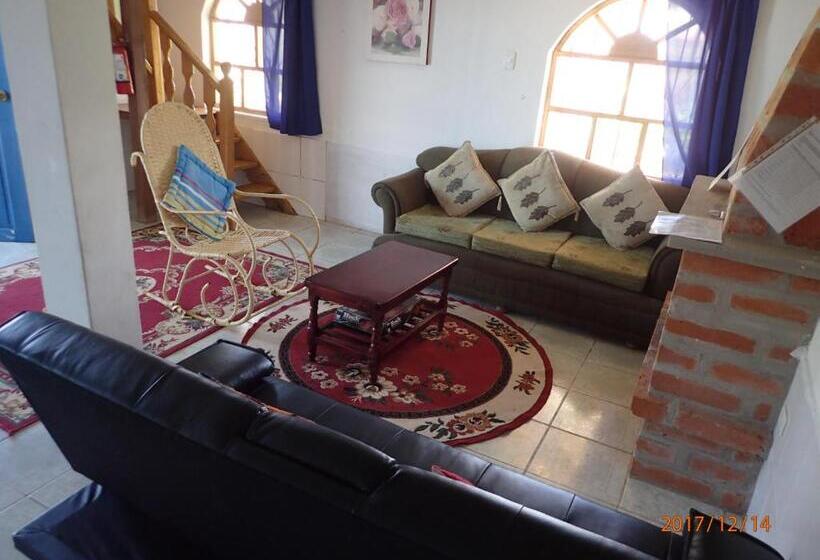 Hosteria Rose Cottage