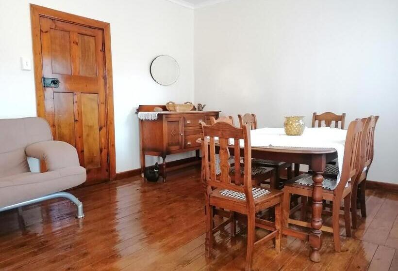 فندق Fairbairn Guest Farm