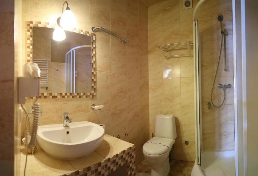 هتل гук ресторанно готельний комплекс